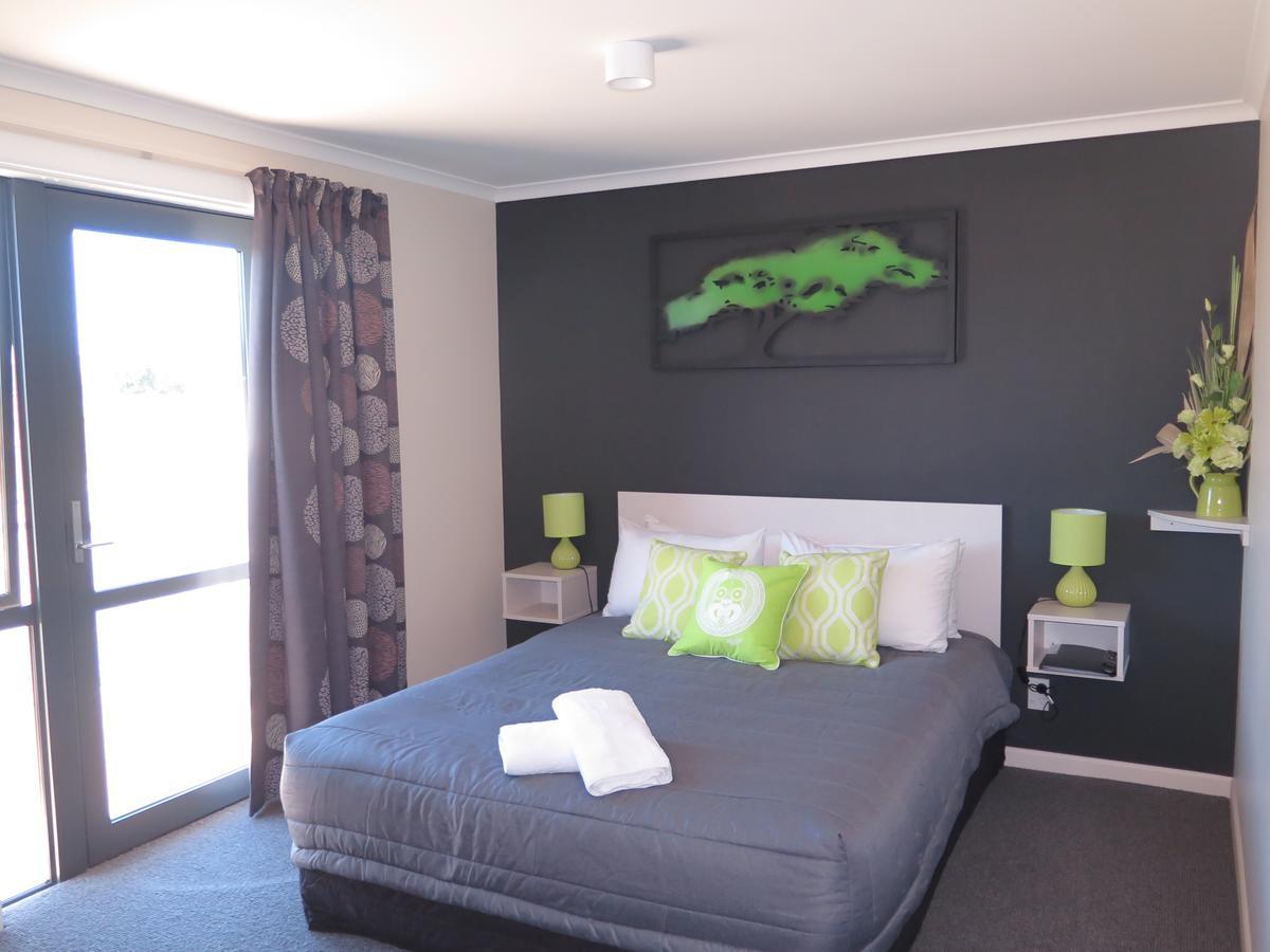 Wheels And Reels Accommodation Mossburn Kültér fotó