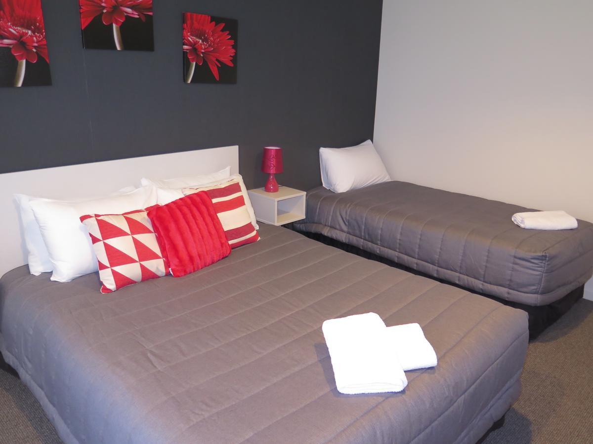 Wheels And Reels Accommodation Mossburn Kültér fotó